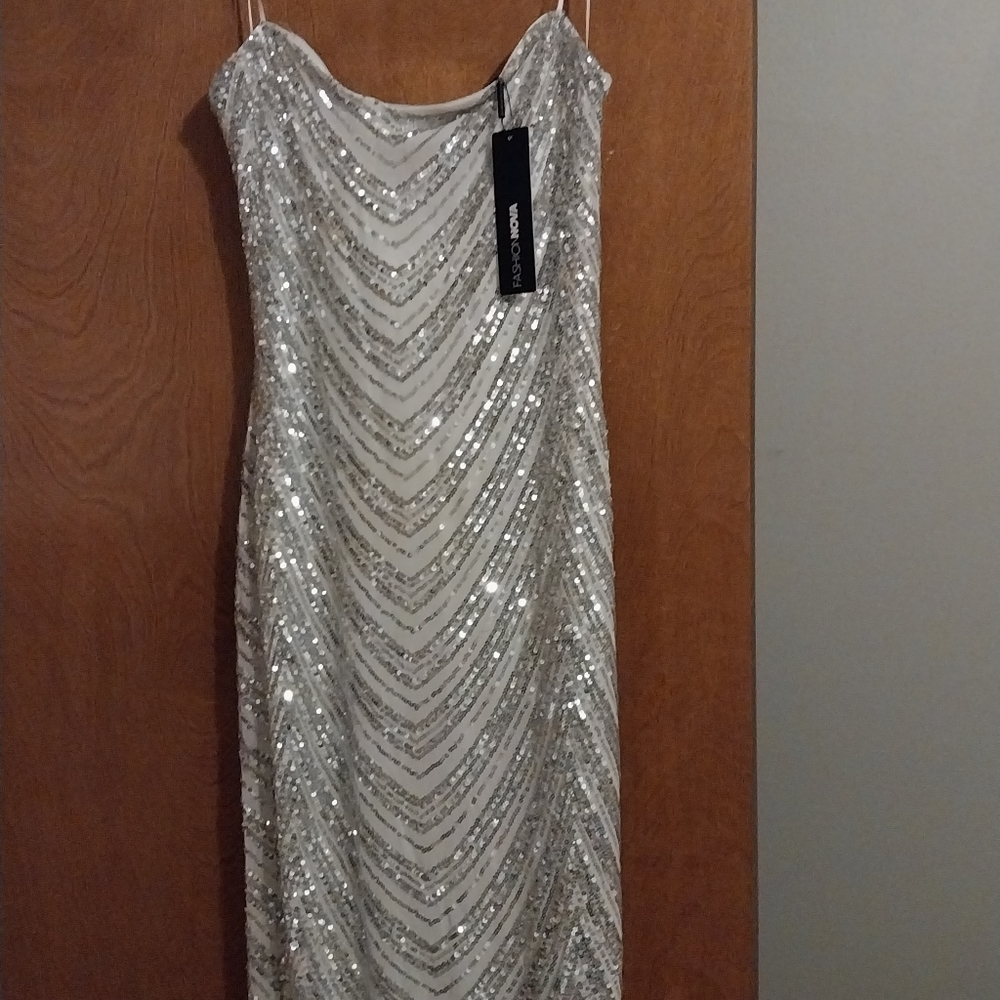 Mid length formal